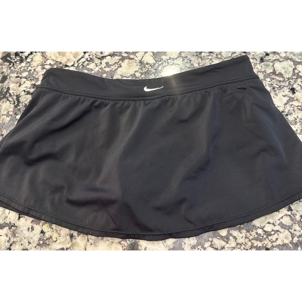 Nike Womens Black Athletic Swim Tennis Yoga Size  8 Medium Built-in Liner - Picture 5 of 7